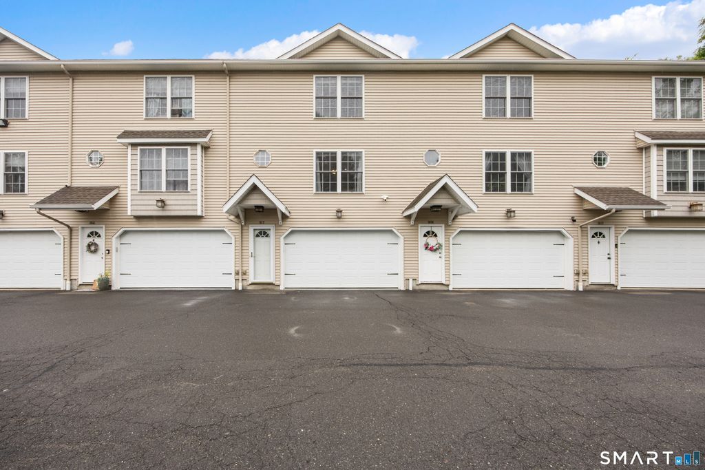 180 Grilleytown Road 17, Waterbury, CT 06704