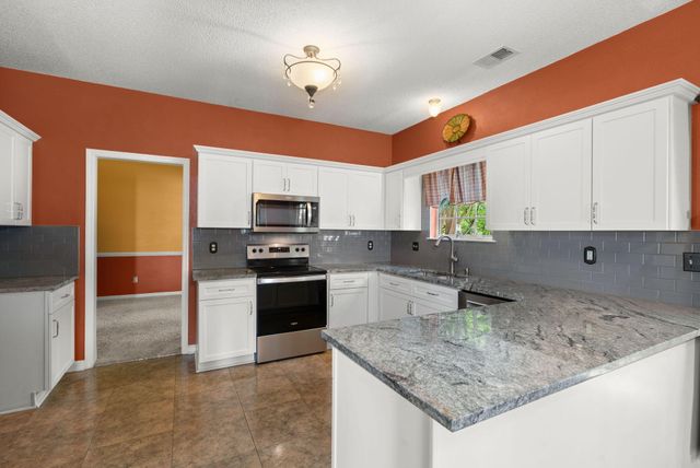 142 Adthan Circle, Goose Creek, SC 29445