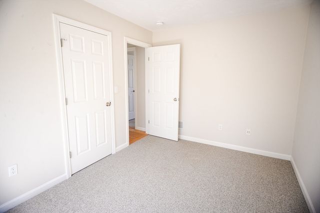 22 Merrimac Way B, Tyngsborough, MA 01879