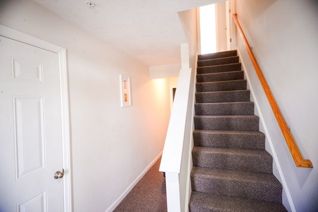 22 Merrimac Way B, Tyngsborough, MA 01879