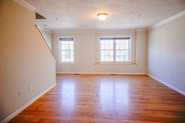 22 Merrimac Way B, Tyngsborough, MA 01879