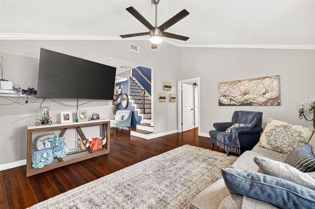 7823 Winehill Lane, Houston, TX 77040