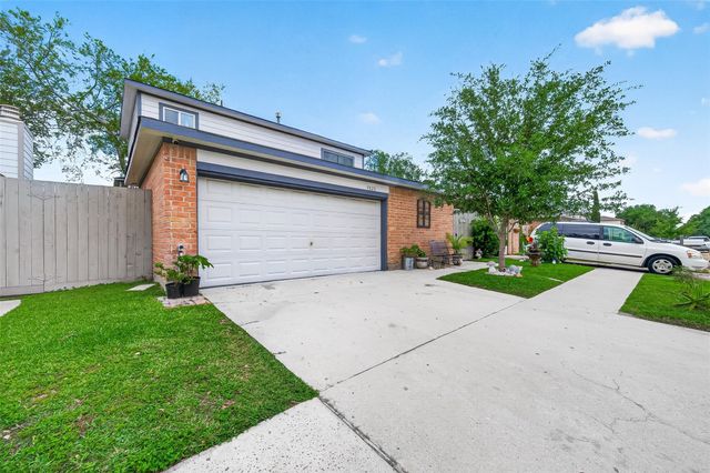 7823 Winehill Lane, Houston, TX 77040