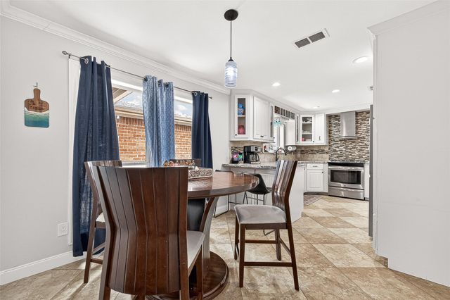 7823 Winehill Lane, Houston, TX 77040