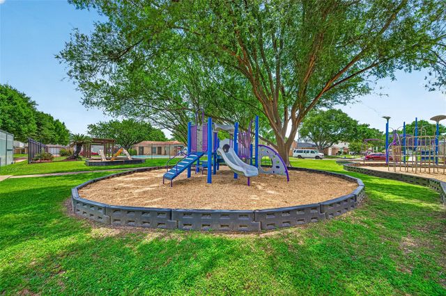 7823 Winehill Lane, Houston, TX 77040