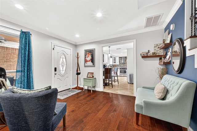 7823 Winehill Lane, Houston, TX 77040