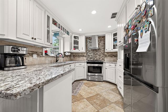 7823 Winehill Lane, Houston, TX 77040