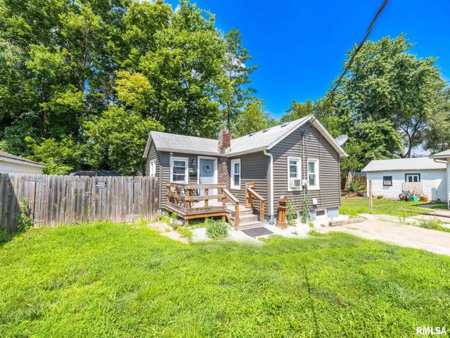 803 S 13TH Street, Pekin, IL 61554