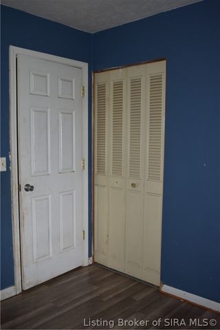 934 Parkwood Drive, Clarksville, IN 47129