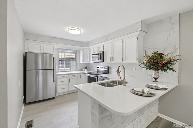 1980 S Hannibal Street C, Aurora, CO 80013