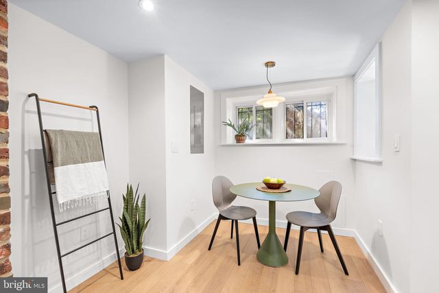 427 10TH ST NE, Washington, DC 20002