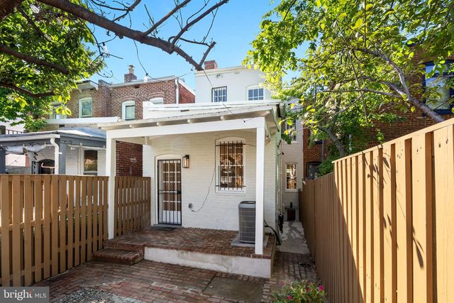 427 10TH ST NE, Washington, DC 20002