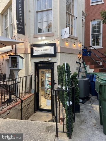 427 10TH ST NE, Washington, DC 20002