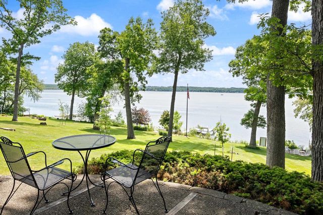 N5667 Lac Verde Circle, Green Lake, WI 54941
