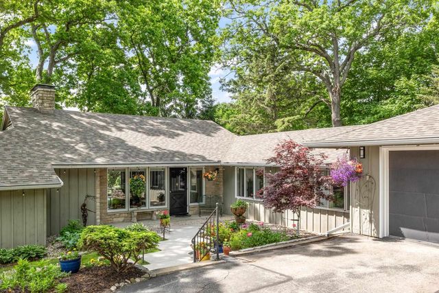 N5667 Lac Verde Circle, Green Lake, WI 54941