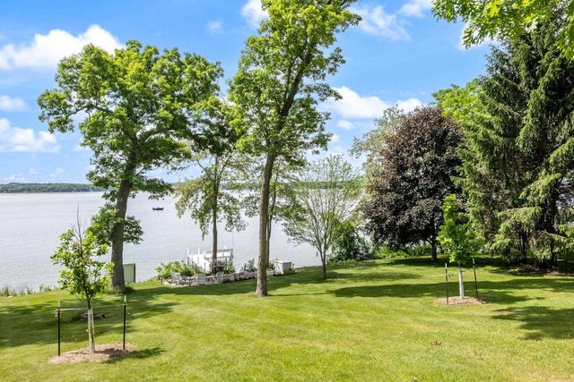 N5667 Lac Verde Circle, Green Lake, WI 54941