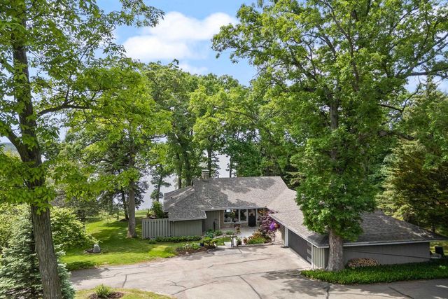 N5667 Lac Verde Circle, Green Lake, WI 54941