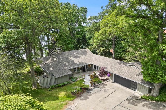 N5667 Lac Verde Circle, Green Lake, WI 54941