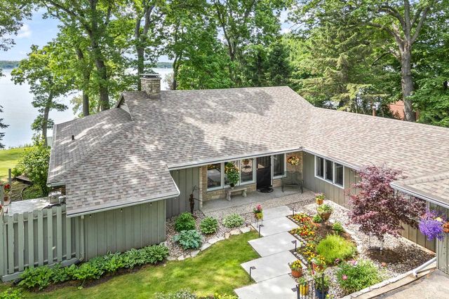 N5667 Lac Verde Circle, Green Lake, WI 54941