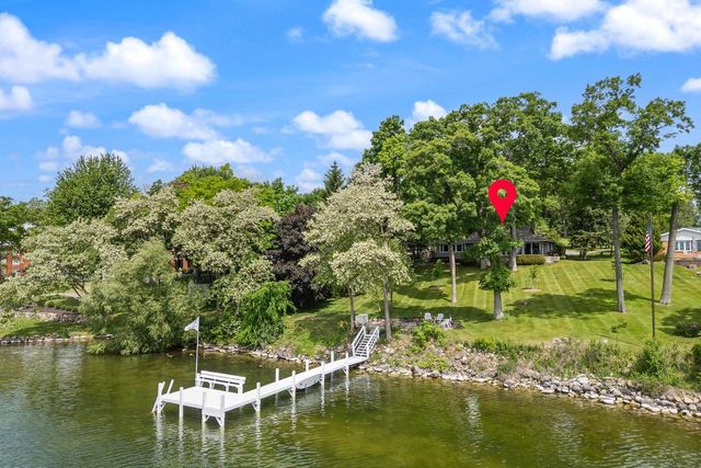 N5667 Lac Verde Circle, Green Lake, WI 54941