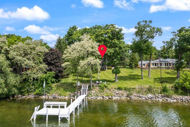 N5667 Lac Verde Circle, Green Lake, WI 54941