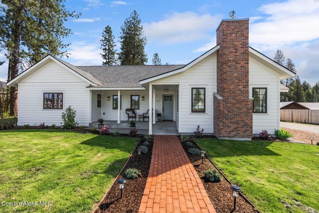 509 3rd St, Priest River, ID 83856
