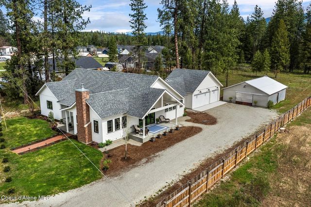509 3rd St, Priest River, ID 83856