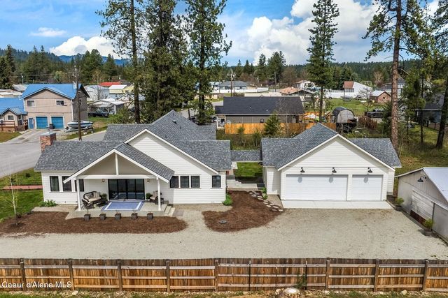 509 3rd St, Priest River, ID 83856