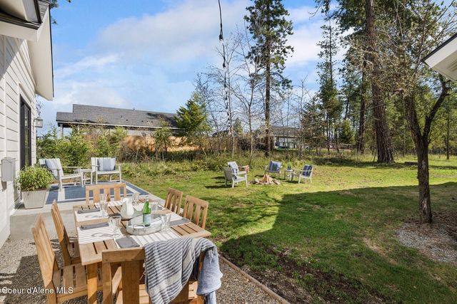 509 3rd St, Priest River, ID 83856