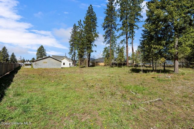 509 3rd St, Priest River, ID 83856