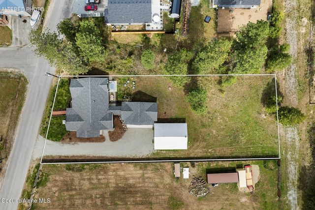 509 3rd St, Priest River, ID 83856