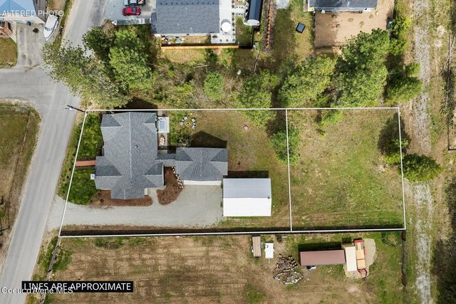 509 3rd St, Priest River, ID 83856