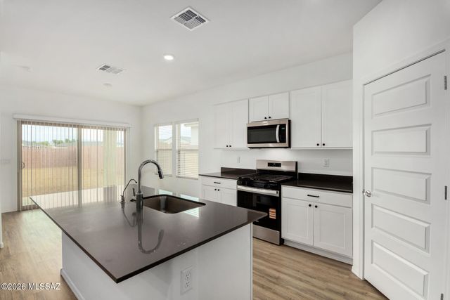 12498 W Nicholas Drive, Marana, AZ 85653