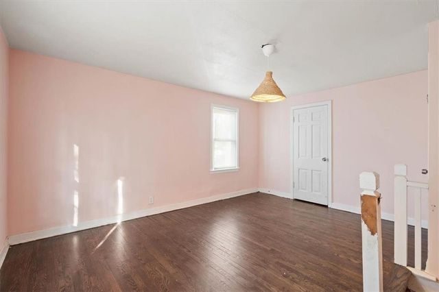 5806 Highland Avenue, Kansas City, MO 64110