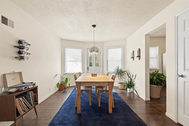 5806 Highland Avenue, Kansas City, MO 64110