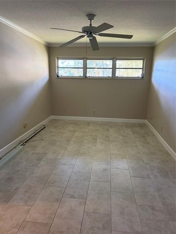 21 Jacaranda Drive 121, Plantation, FL 33324