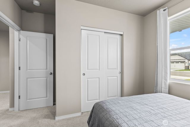 2307 S 57th Avenue, Yakima, WA 98903