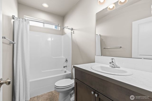 2307 S 57th Avenue, Yakima, WA 98903