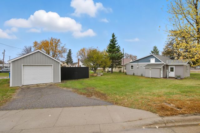 104 W Centre Street, Royalton, MN 56373