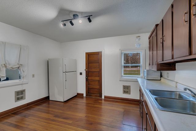 104 W Centre Street, Royalton, MN 56373