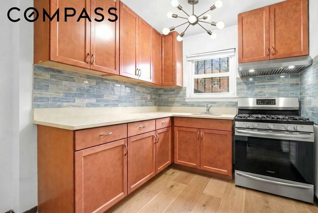 270 Amboy Street, New York City, NY 11212
