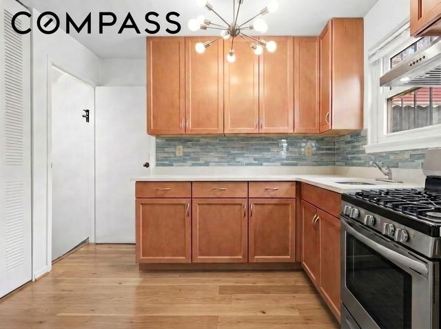 270 Amboy Street, New York City, NY 11212