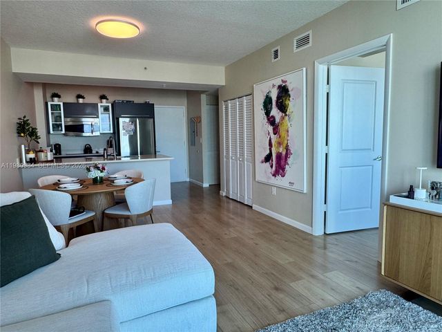 333 NE 24th St 1206, Miami, FL 33137