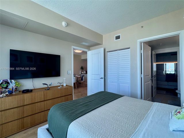 333 NE 24th St 1206, Miami, FL 33137