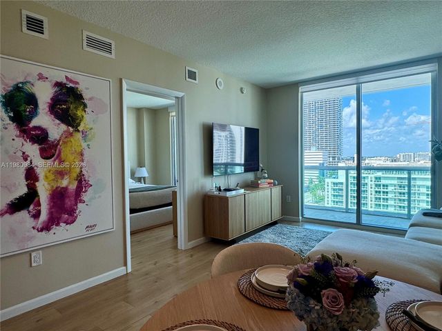 333 NE 24th St 1206, Miami, FL 33137