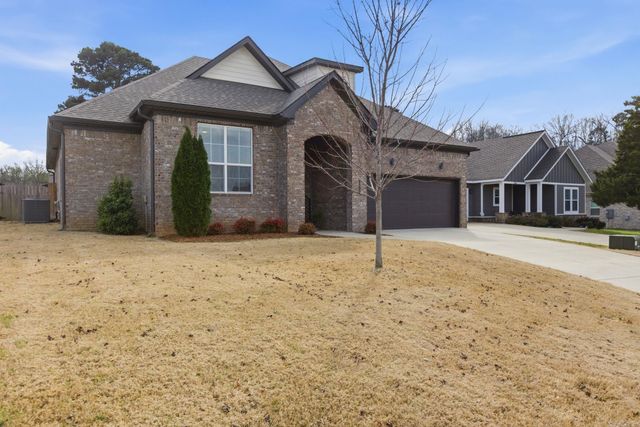 1153 Essex Drive, Benton, AR 72019