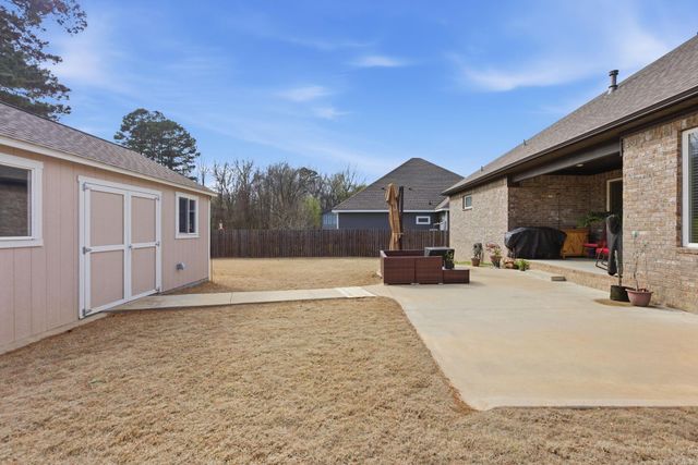 1153 Essex Drive, Benton, AR 72019