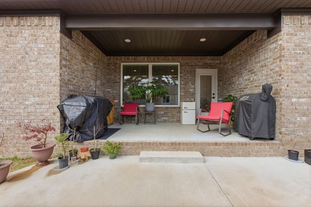 1153 Essex Drive, Benton, AR 72019