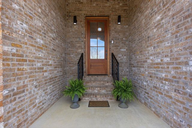 1153 Essex Drive, Benton, AR 72019