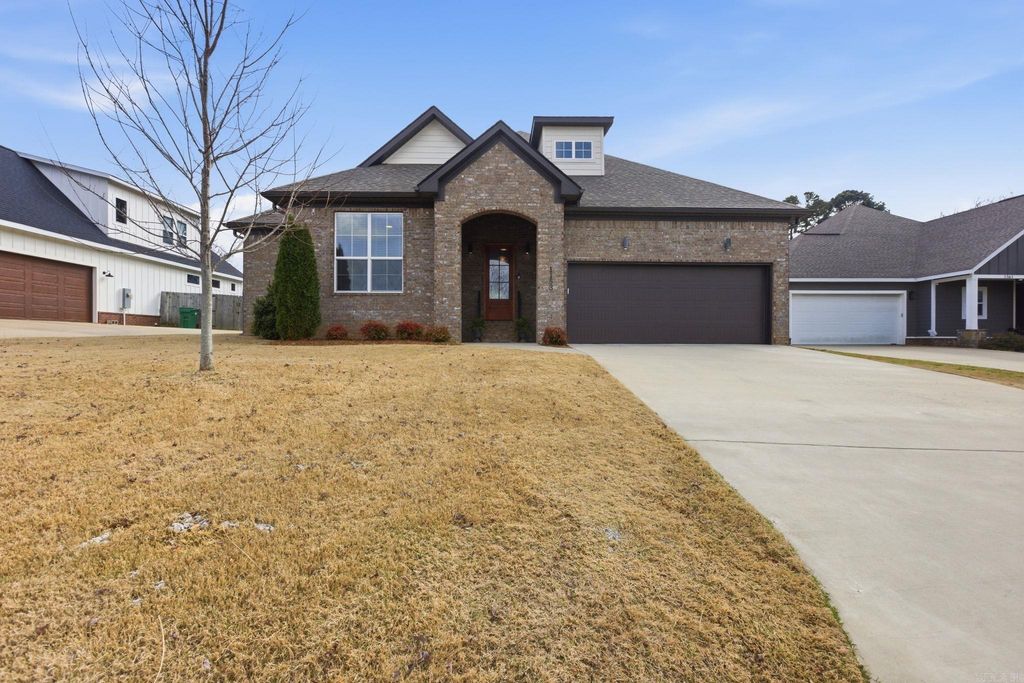 1153 Essex Drive, Benton, AR 72019